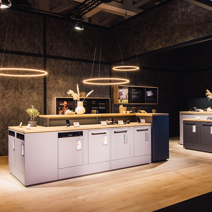 Miele IFA Berlin Messestand von Samsung auf der MWC Messe 2019 in Barcelona - Tünnissen Interiors, Messen, Events und Ausstellungen NRW Deutschland Europe