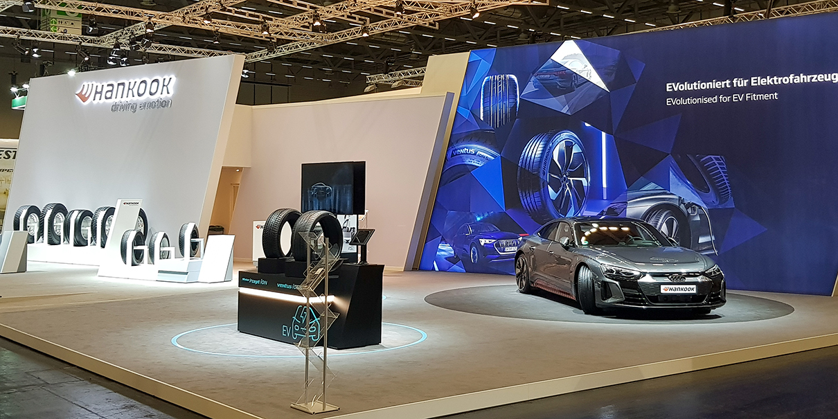 Hankook Tire Cologne Messestand von Samsung auf der MWC Messe 2019 in Barcelona - Tünnissen Interiors, Messen, Events und Ausstellungen NRW Deutschland Europe