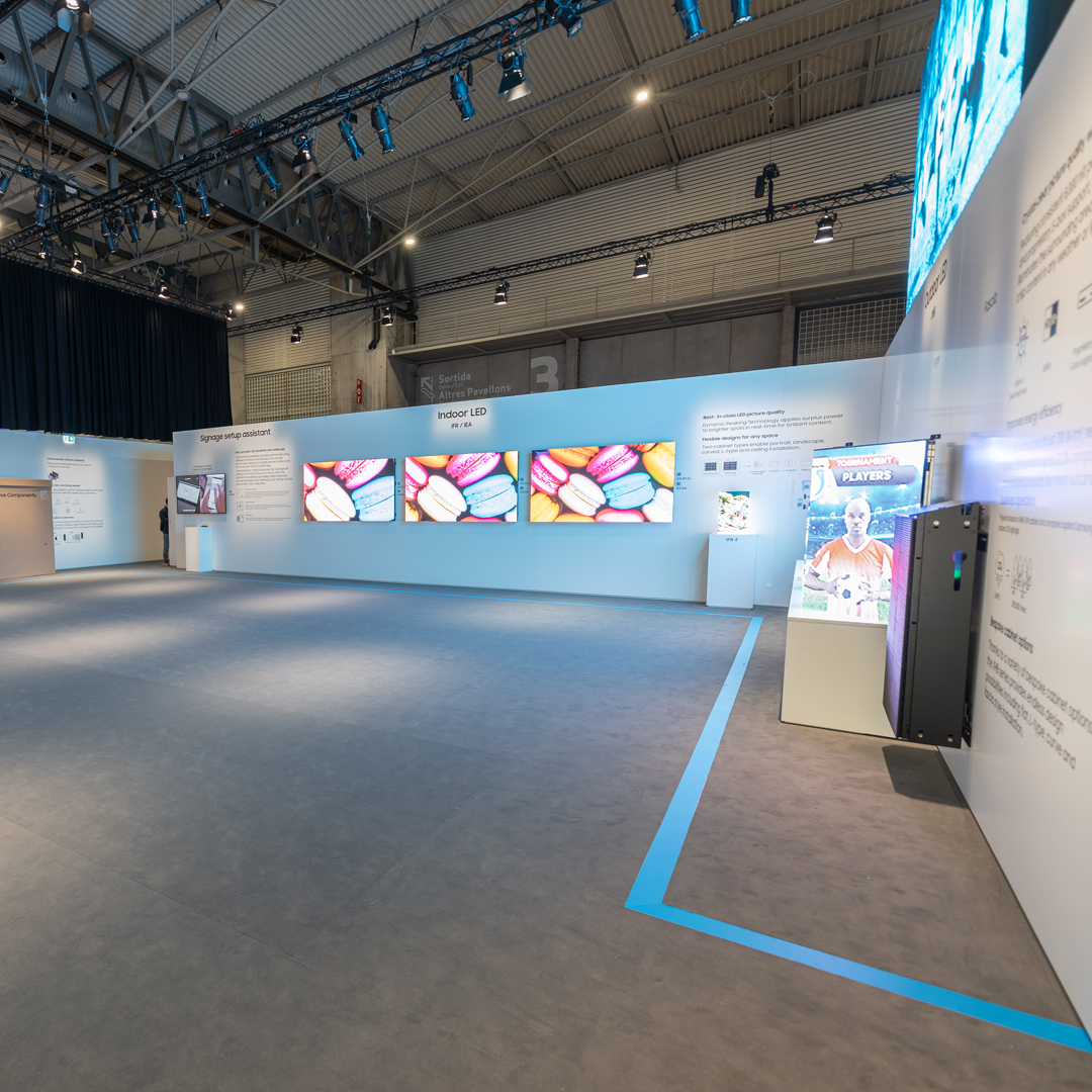 Messestand von Samsung auf der MWC Messe 2019 in Barcelona - Tünnissen Interiors, Messen, Events und Ausstellungen NRW Deutschland Europe