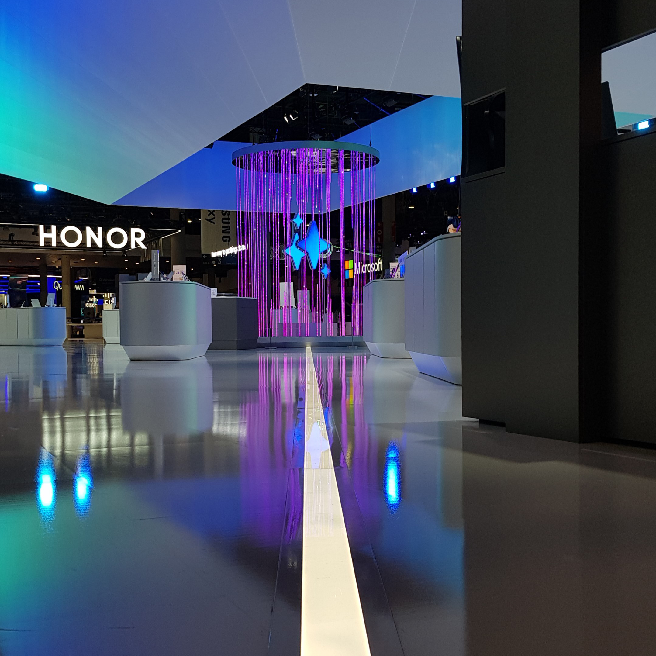 samsungmwc_website6 Messestand von Samsung auf der MWC Messe 2019 in Barcelona - Tünnissen Interiors, Messen, Events und Ausstellungen NRW Deutschland Europe