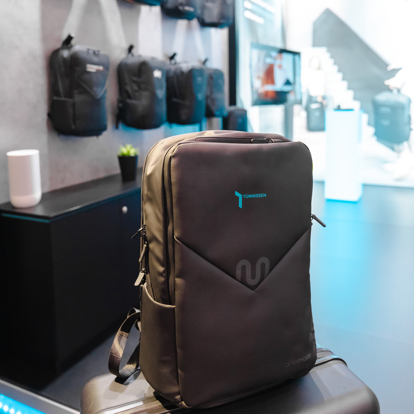website4 Messestand von Samsung auf der MWC Messe 2019 in Barcelona - Tünnissen Interiors, Messen, Events und Ausstellungen NRW Deutschland Europe